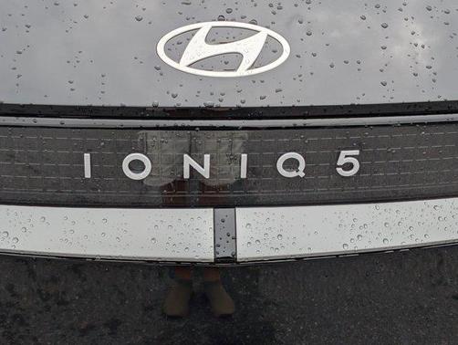 2025 Hyundai IONIQ 5 SE