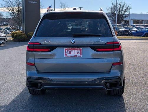 2024 BMW X7 xDrive40i
