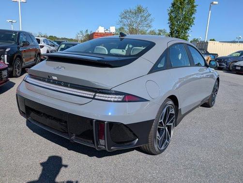 2025 Hyundai IONIQ 6 SEL