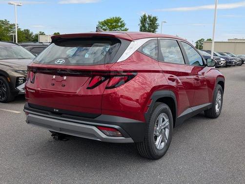 2025 Hyundai TUCSON SE