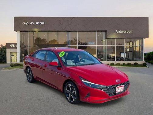 2023 Hyundai ELANTRA SEL