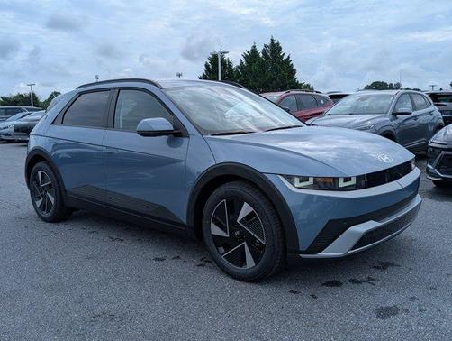 2025 Hyundai IONIQ 5 SEL