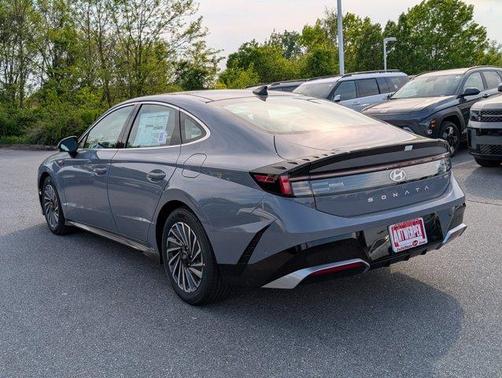 2025 Hyundai SONATA Hybrid Limited
