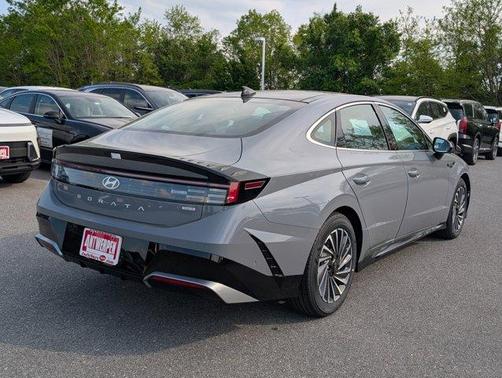 2025 Hyundai SONATA Hybrid Limited