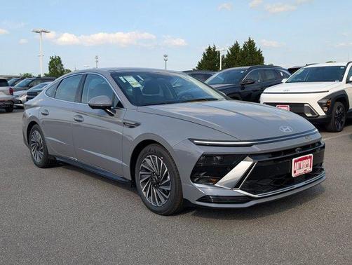 2025 Hyundai SONATA Hybrid Limited