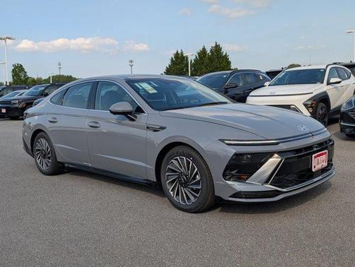2025 Hyundai SONATA Hybrid Limited