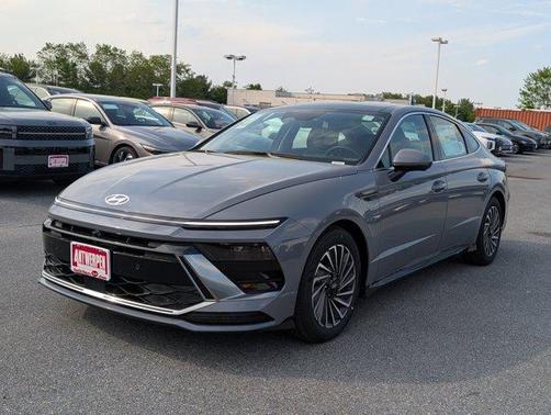 2025 Hyundai SONATA Hybrid Limited