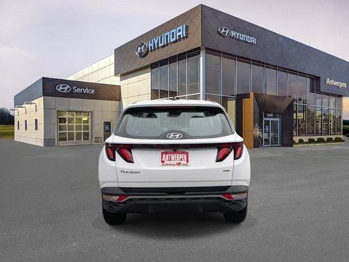 2024 Hyundai TUCSON SE