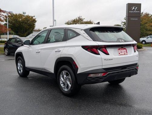 2024 Hyundai TUCSON SE