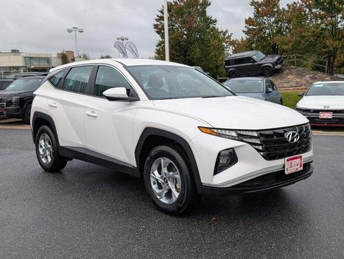 2024 Hyundai TUCSON SE