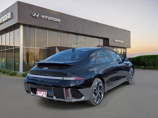 2025 Hyundai IONIQ 6 SEL