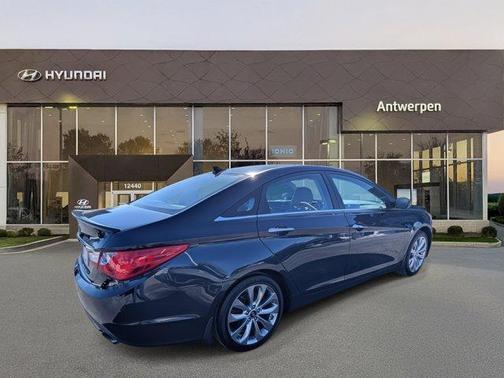 2013 Hyundai SONATA SE
