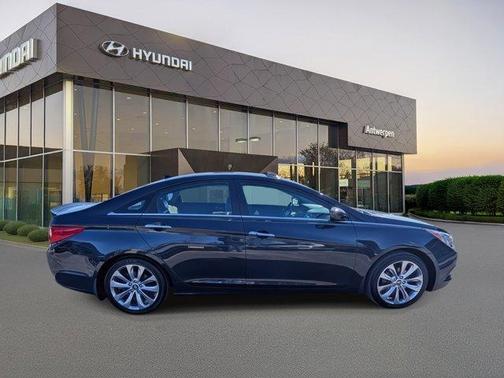 2013 Hyundai SONATA SE