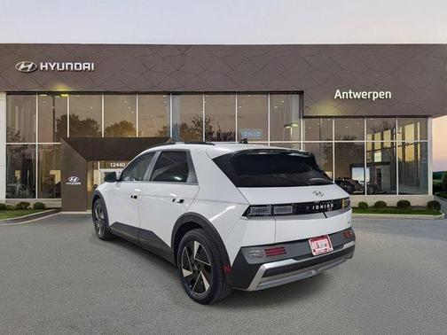 2025 Hyundai IONIQ 5 SEL