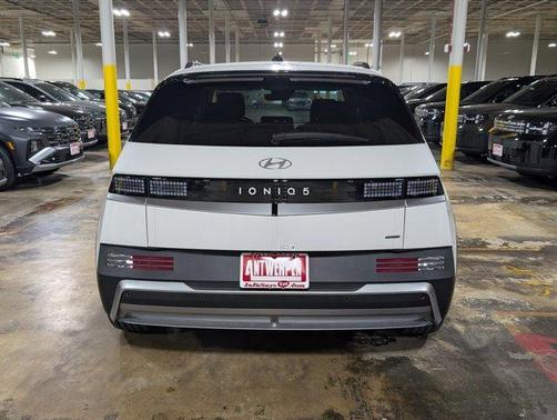 2025 Hyundai IONIQ 5 SEL