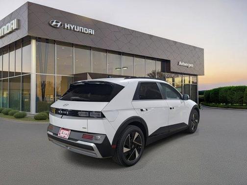 2025 Hyundai IONIQ 5 SEL