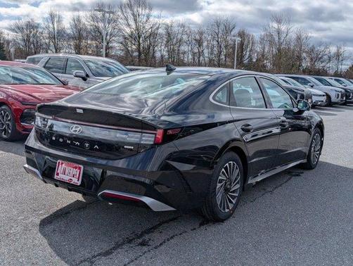 2025 Hyundai SONATA Hybrid Limited