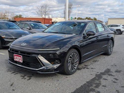 2025 Hyundai SONATA Hybrid Limited