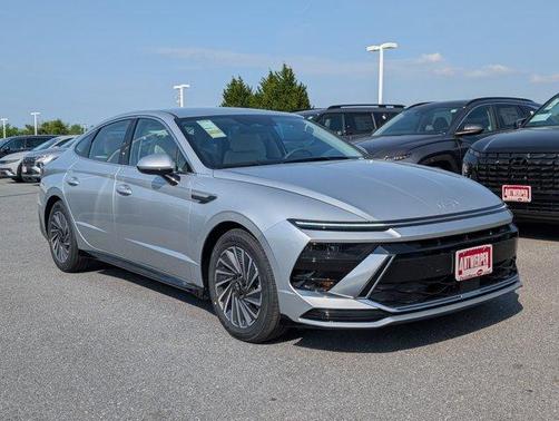 2025 Hyundai SONATA Hybrid SEL