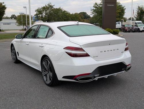 2024 Genesis G70 2.5T