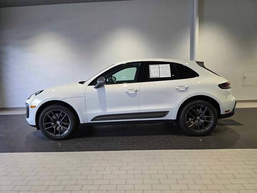 2023 Porsche Macan 