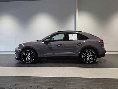 2024 Porsche Macan 