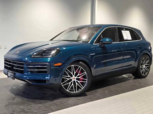 2024 Porsche Cayenne 