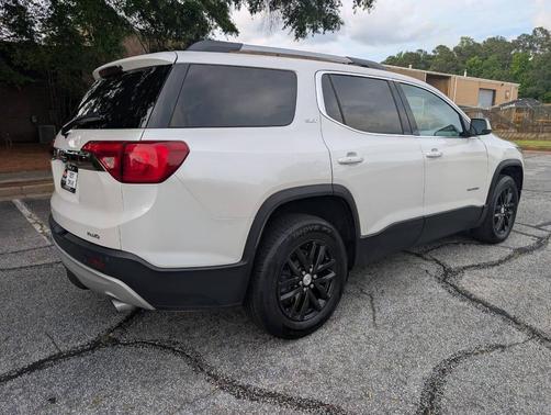 White 2019 GMC Acadia SLT-1