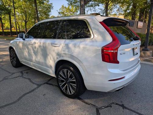 2020 Volvo XC90 T6 Momentum