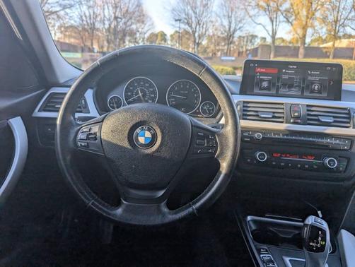 2012 BMW 328 328i 4dr Sedan