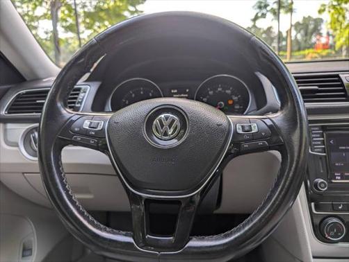 2019 Volkswagen Passat 2.0T Wolfsburg Edition
