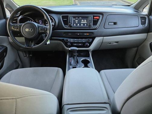2019 Kia Sedona LX