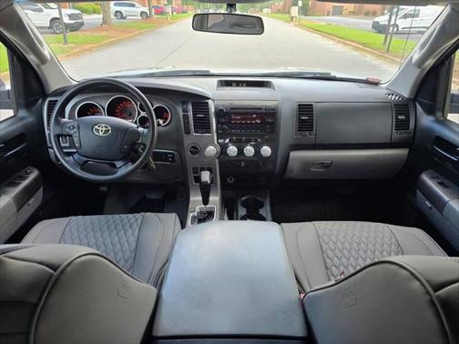 2011 Toyota Tundra Grade