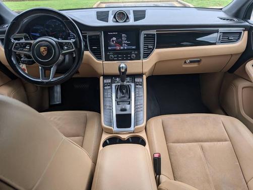 2018 Porsche Macan Sport Edition