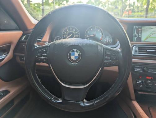 2012 BMW 750 Li xDrive