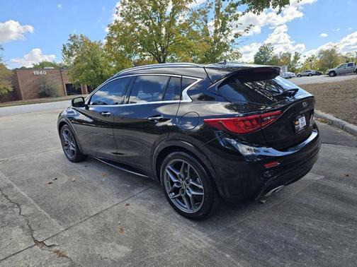 2018 INFINITI QX30 Premium