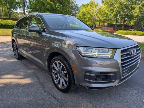Gray 2018 Audi Q7 3.0T Prestige