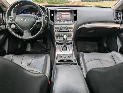 2012 INFINITI G37x Base