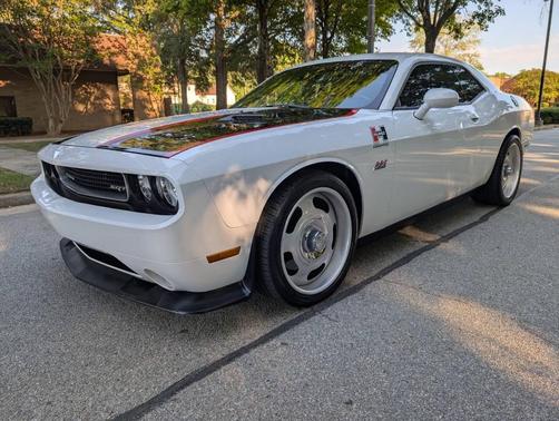 2013 Dodge Challenger SRT8