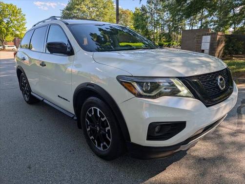 2019 Nissan Pathfinder SL