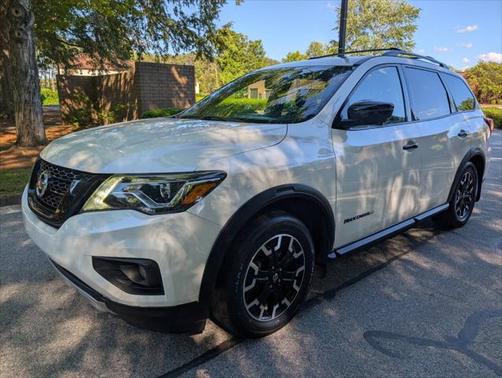 2019 Nissan Pathfinder SL