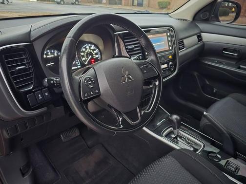 2018 Mitsubishi Outlander SE