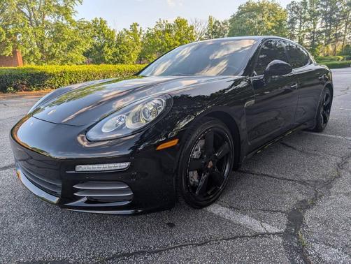 2014 Porsche Panamera 4