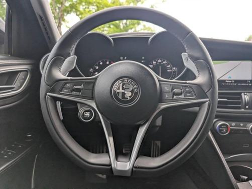 Alfa Black 2018 Alfa Romeo Giulia Ti Sport