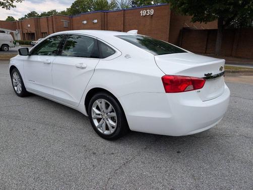 White 2018 Chevrolet Impala 1LT