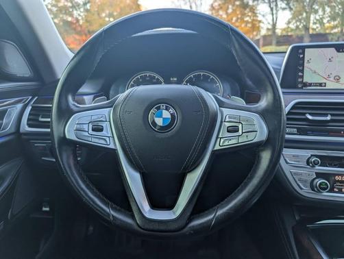 2016 BMW 750 i xDrive