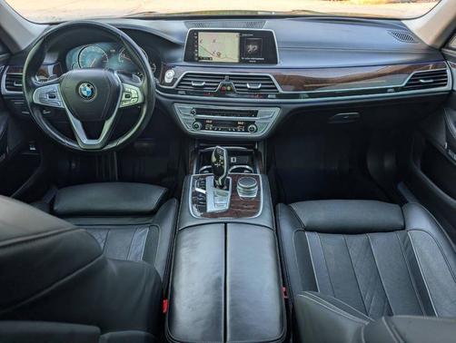 2016 BMW 750 i xDrive