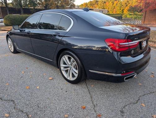 2016 BMW 750 i xDrive