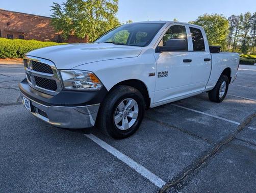 Bright White Clearcoat 2018 RAM 1500 Tradesman