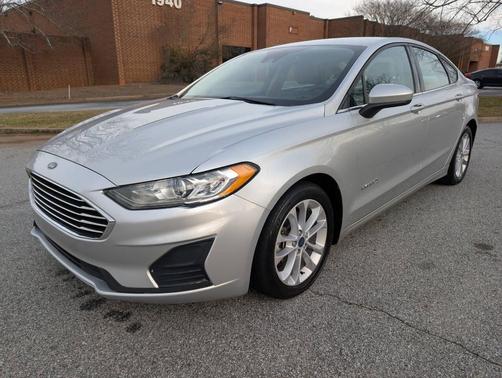 2019 Ford Fusion Hybrid SE